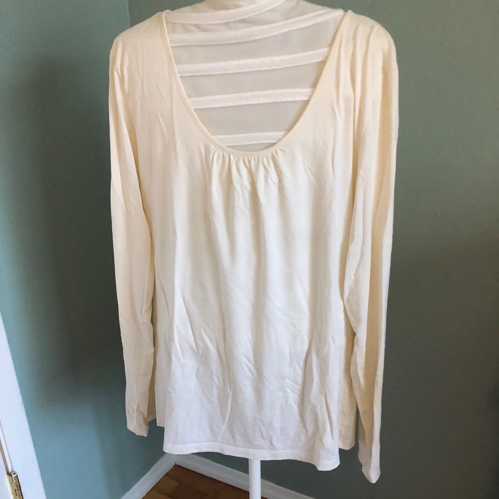 Women’s Long Sleeve Top Size Large